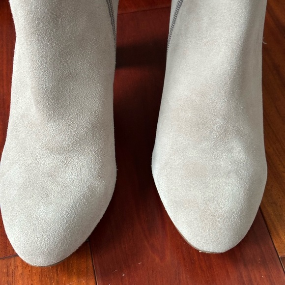 EUC Ladies suede boots - Picture 5 of 12